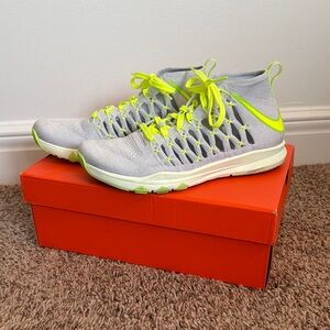 Nike Train Ultrafast Flyknit Mens Cross Training Shoes